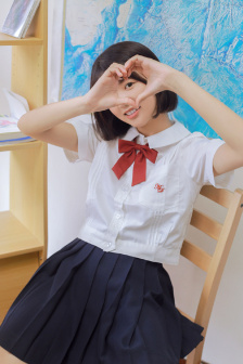 年轻丰满的女教师三级